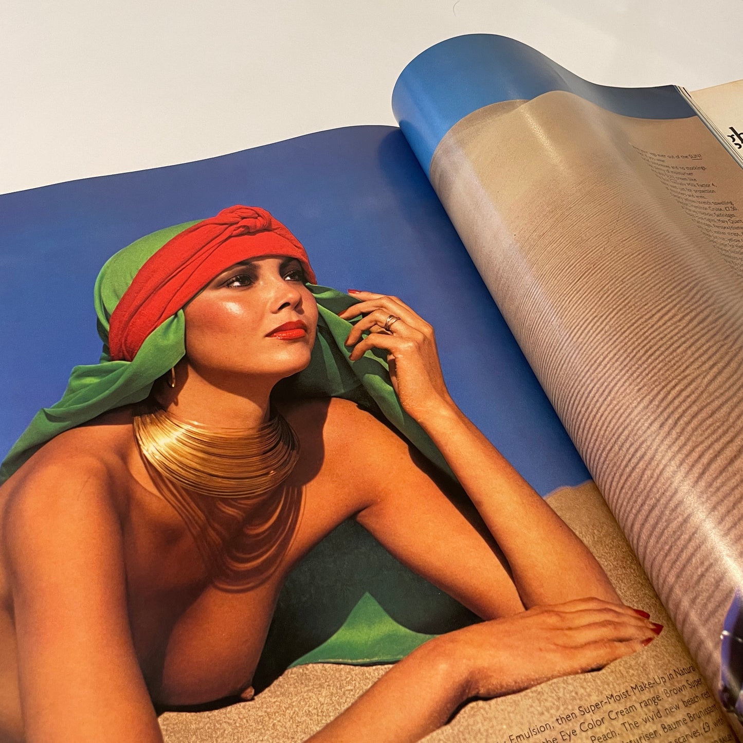 Vogue 1976 May - Marie Helvin Cover