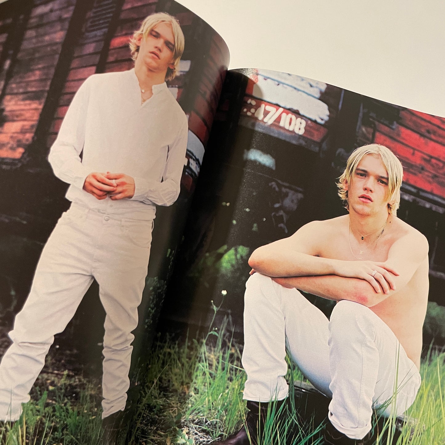 i-D Magazine No.218 2002 March