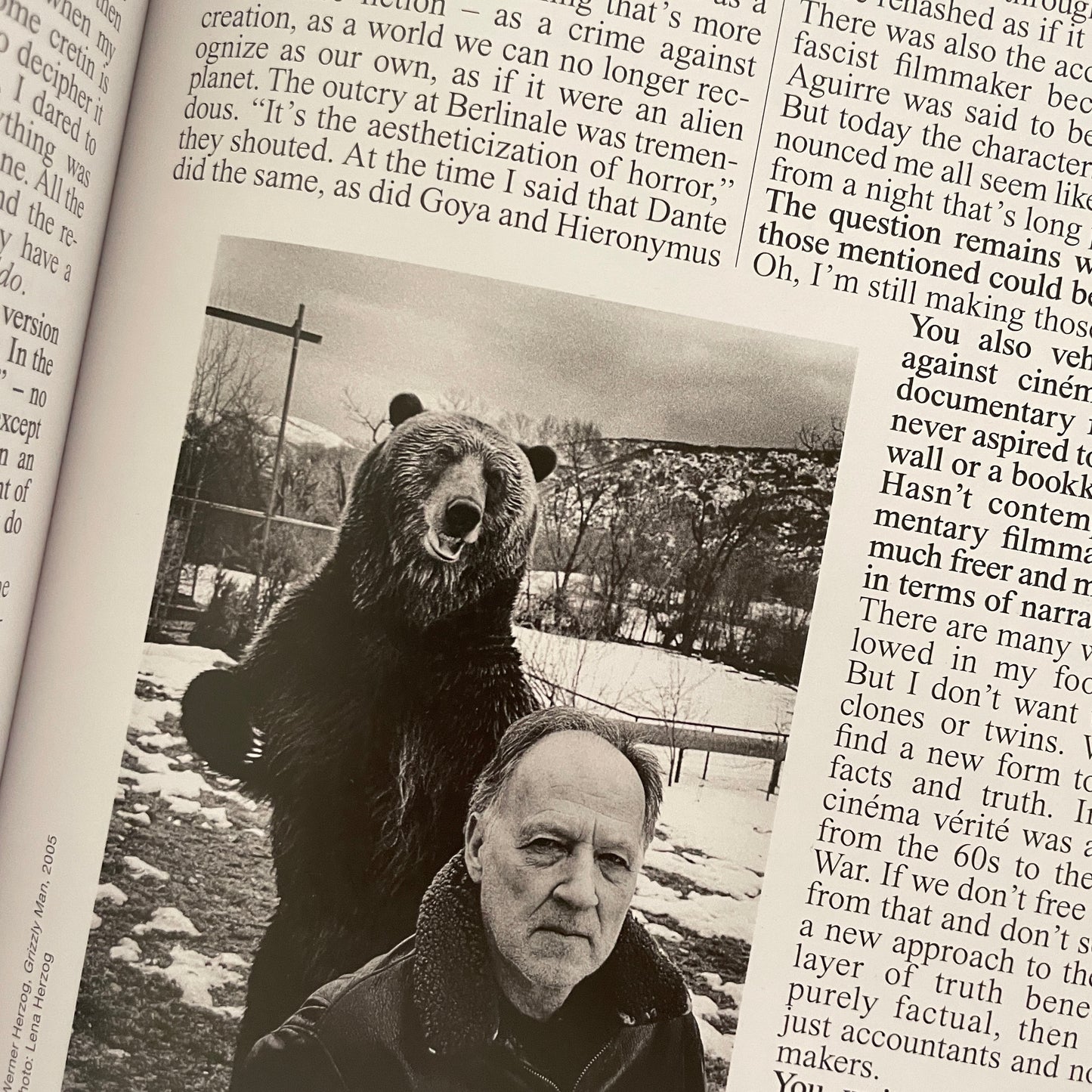 032c #42 Winter 2022/23 - Kim Kardashian