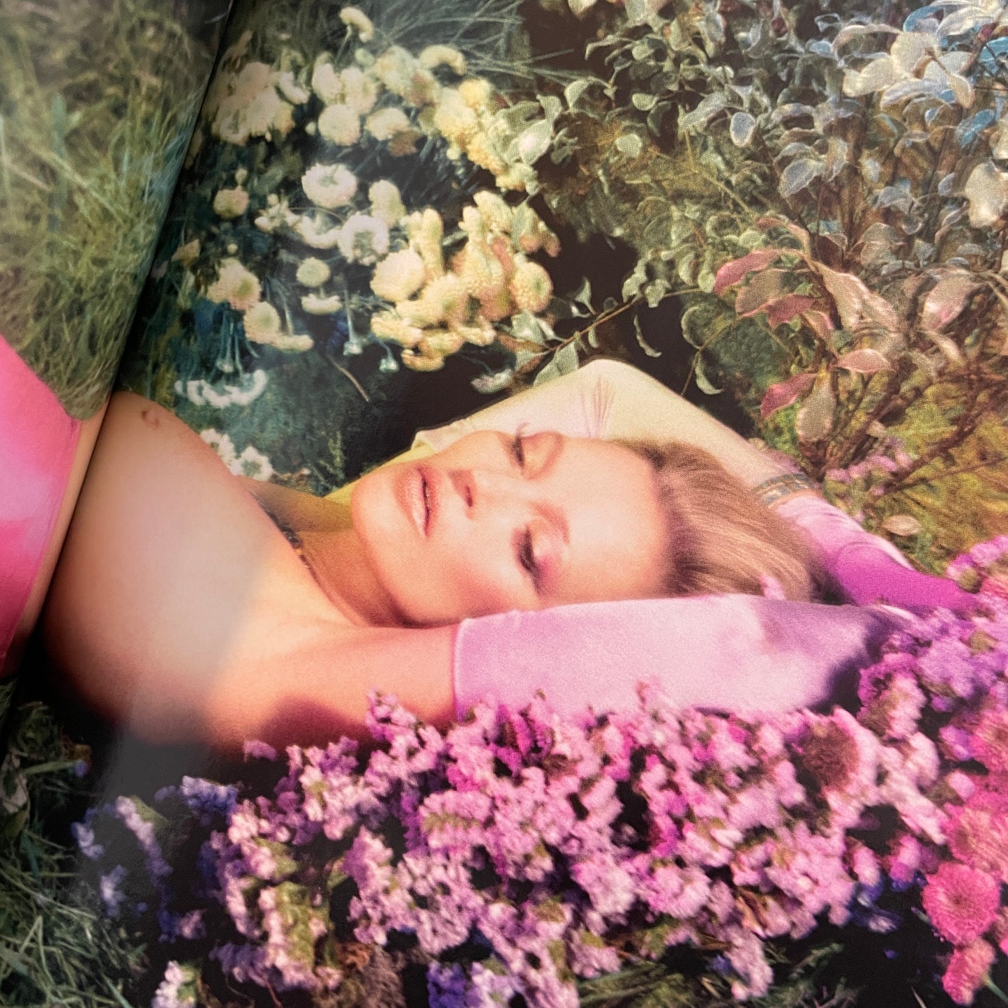 Vogue 2022 September - Kate Moss