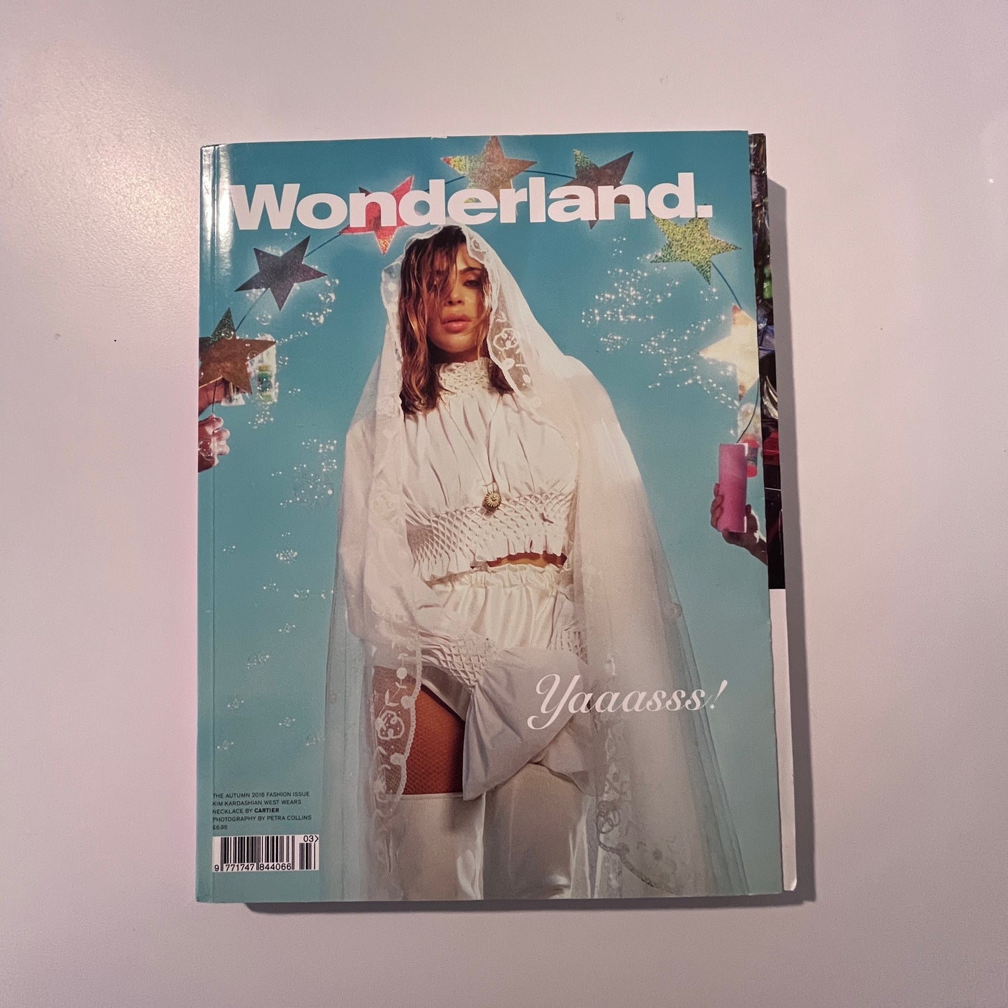 Wonderland 2016 AUTUMN Kim Kardashian