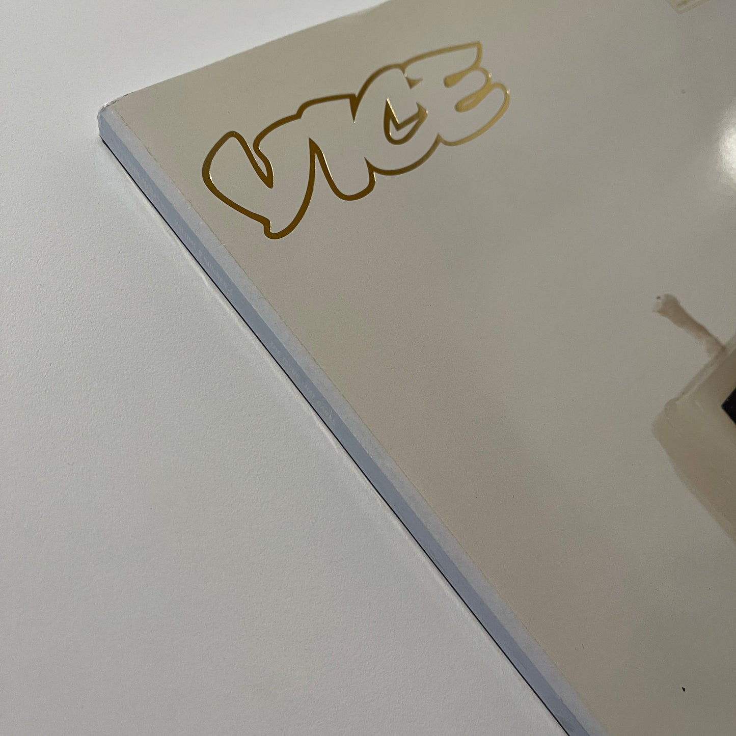 Vice UK - VOLUME 9 ISSUE 9