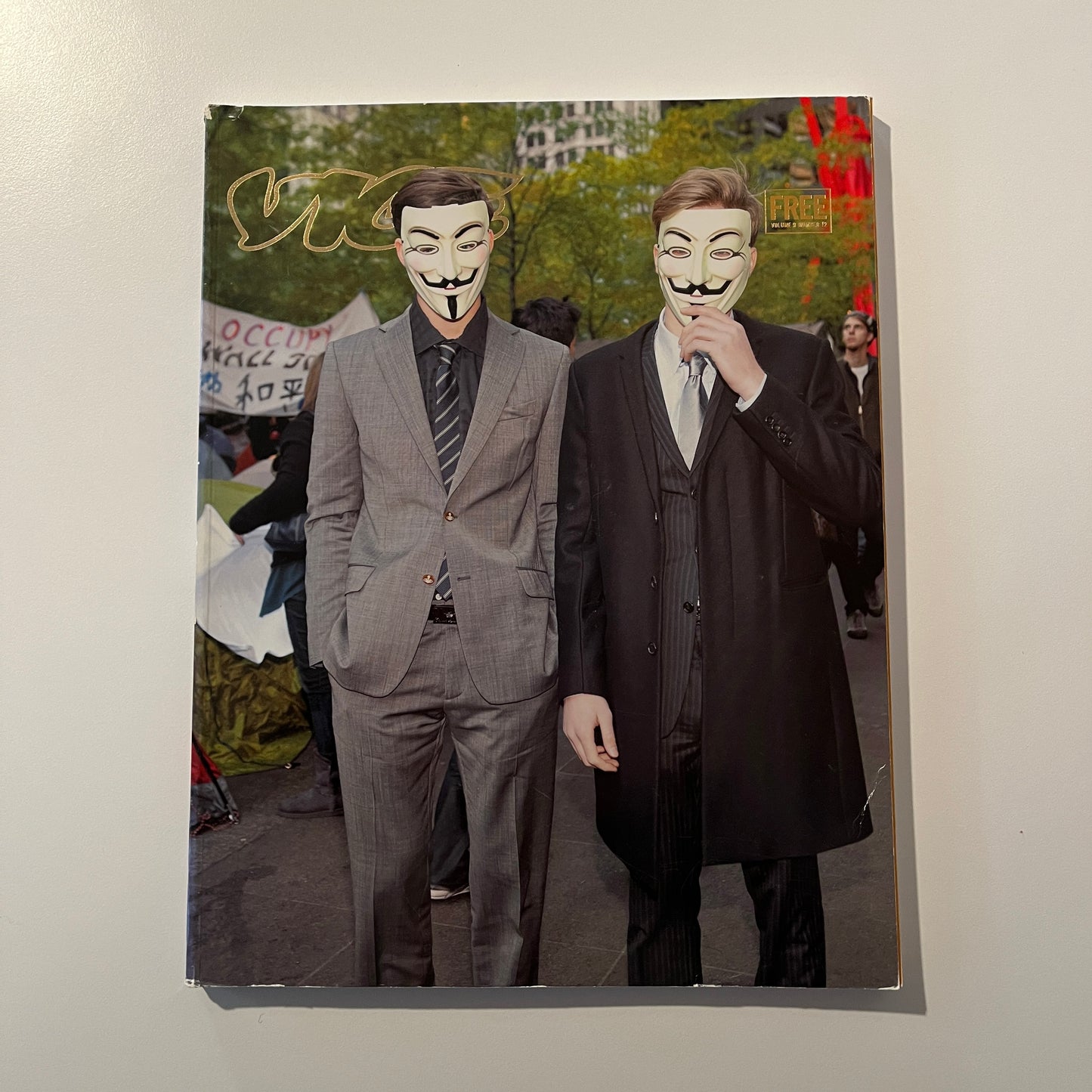 Vice UK - VOLUME 9 ISSUE 12