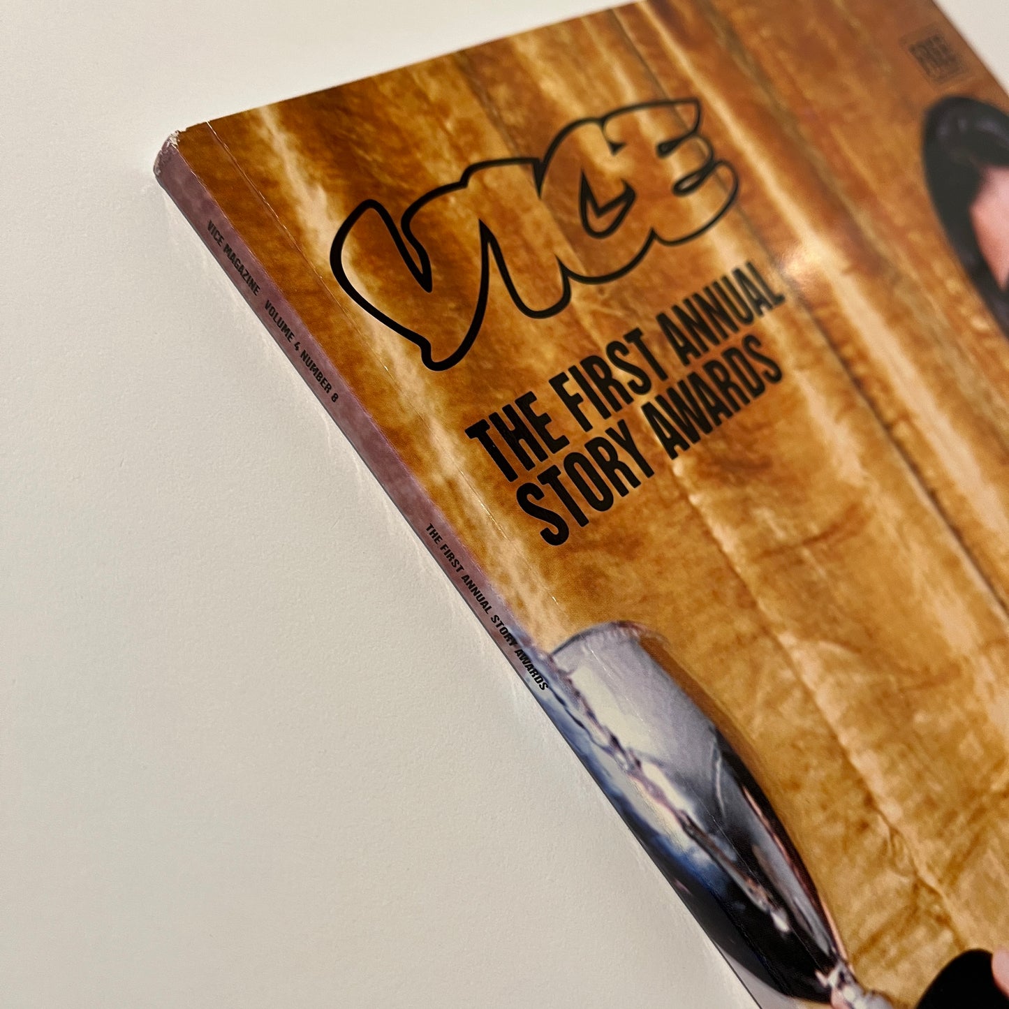 Vice UK - VOLUME 4 ISSUE 8