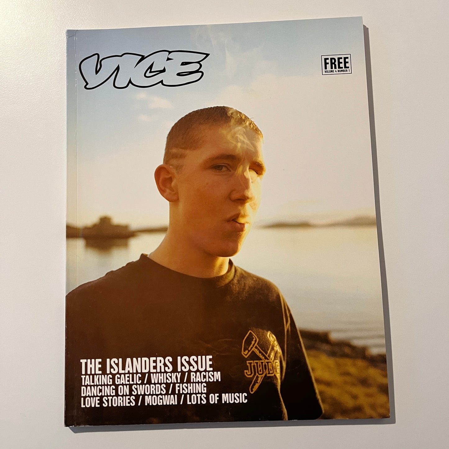 Vice UK - VOLUME 4 ISSUE 1