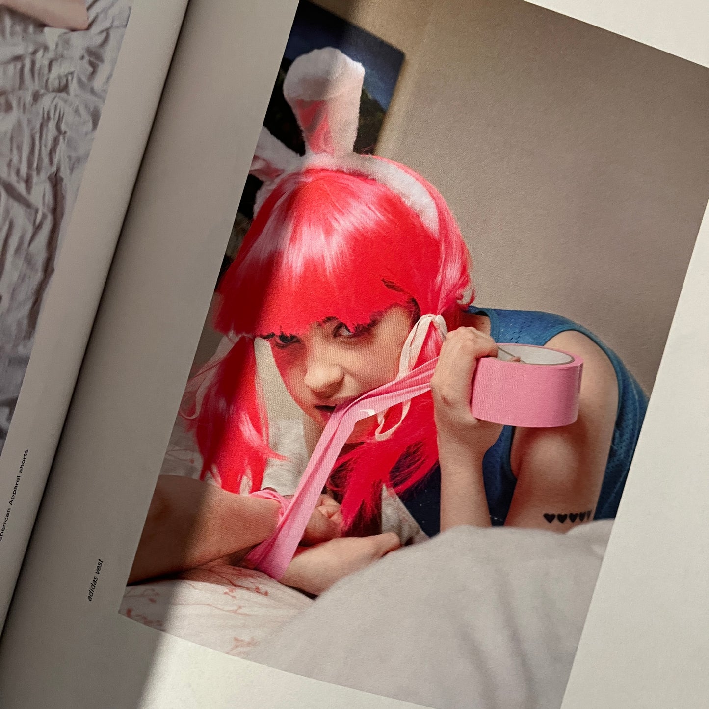 Vice UK - VOLUME 9 ISSUE 4